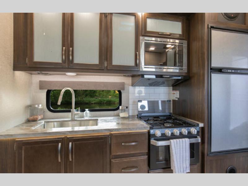 Momentum G-class Kitchen